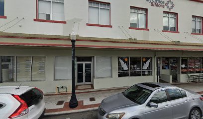 Abogado Hispano Clara Rodriguez Rokusek Testamento Escritura Quit Claim Deed Bancarrota Foreclosure Probate